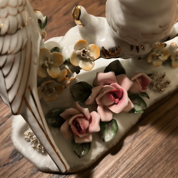 Vintage Norcrest parakeets on branch 1950’s - Picture 3 of 6